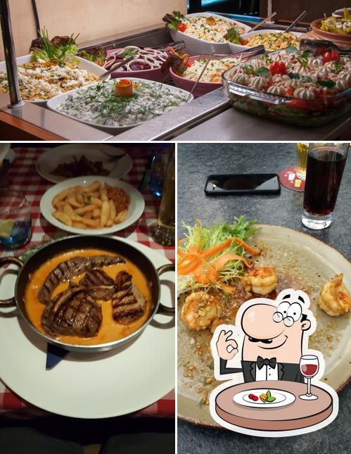 Food at Greek Restaurant 'Kreta'
