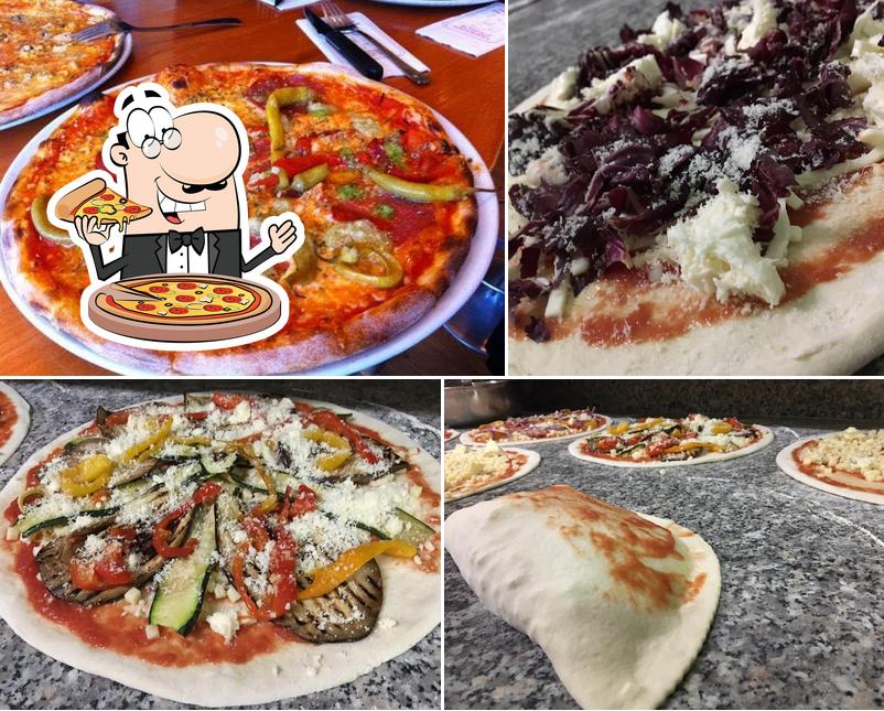 Scegli una pizza a Ristorante Pizzeria Bar Aurora