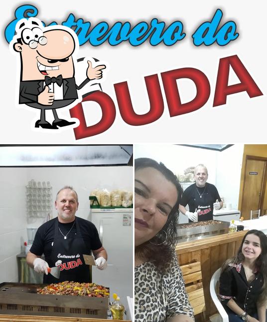 Look at this image of Entrevero do Duda