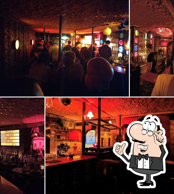 Installez-vous à l'une des tables de Bar Downtown Nürnberg