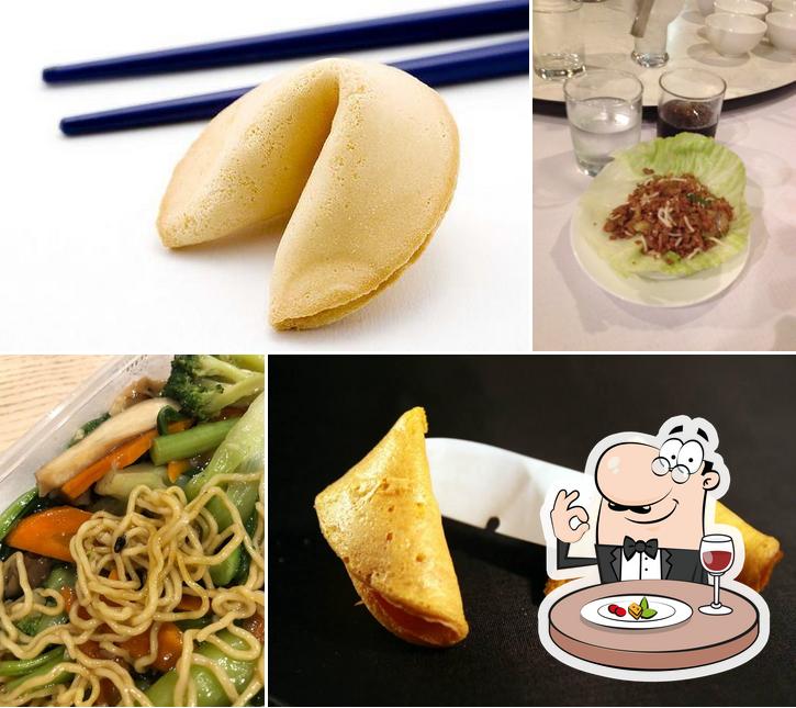 Bambusia Chinese Karaoke Restaurant, 136 Curlewis St in Bondi Beach