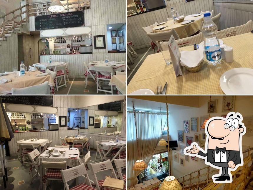 Mad House Grill