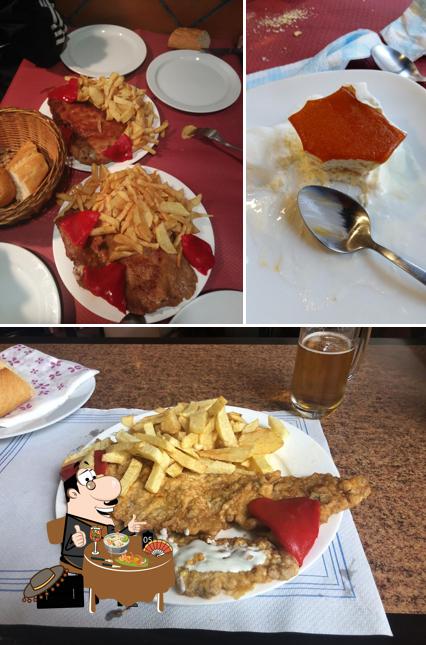 Meals at Cafe-Bar Jota L 28