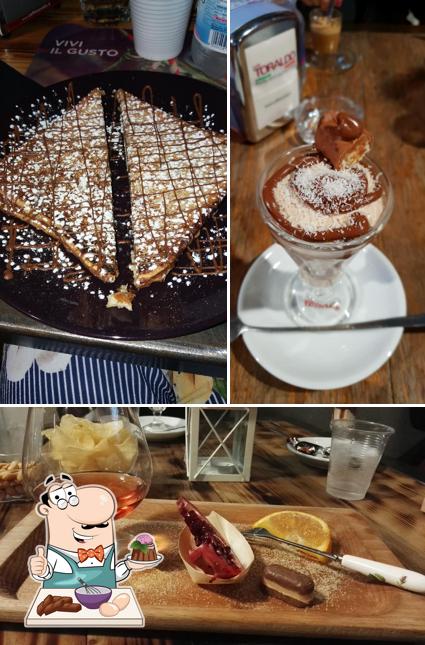 NERO A METÁ BAR, cocktail, taglieri, vino... propone un'ampia varietà di dolci