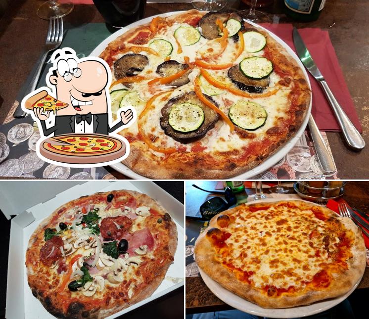 Get pizza at La Pizzaiola