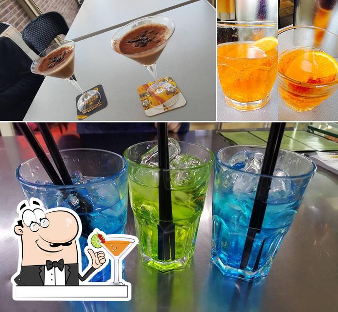 Prenditi un drink dal menu