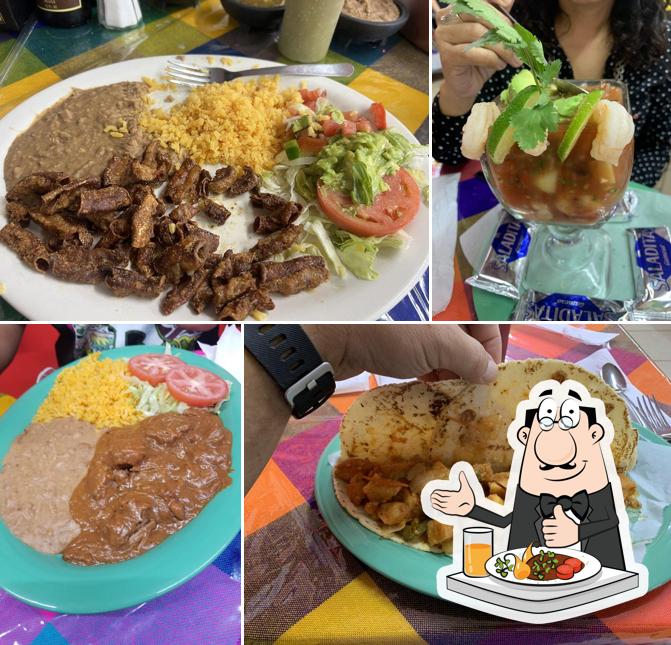 Блюда в "Las Tapatias Mexican Cafe"