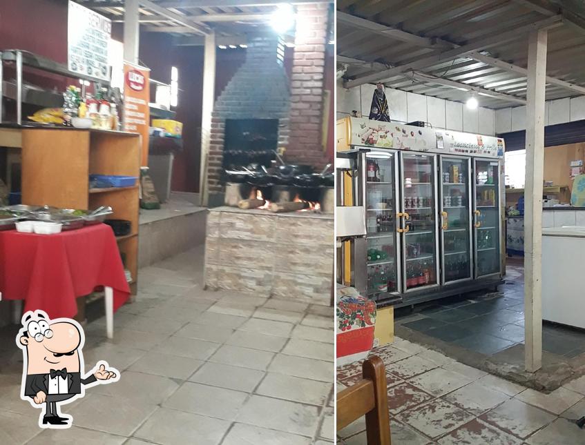 Veja imagens do interior do restaurante caixote