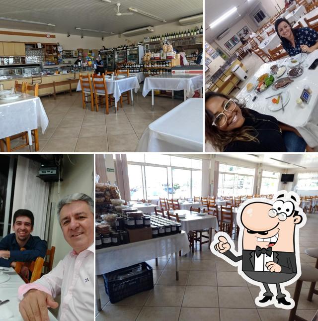 Veja imagens do interior do Restaurante Beija Flor