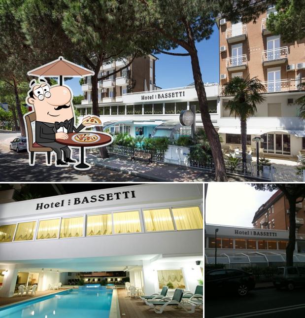 Puoi goderti l'aria fresca da seduto all'esterno di Hotel Bassetti