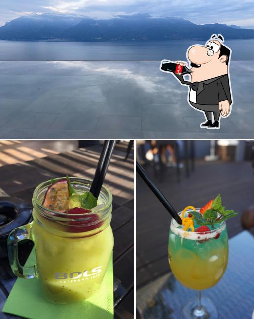 The picture of Le Deck Restaurant’s drink and exterior