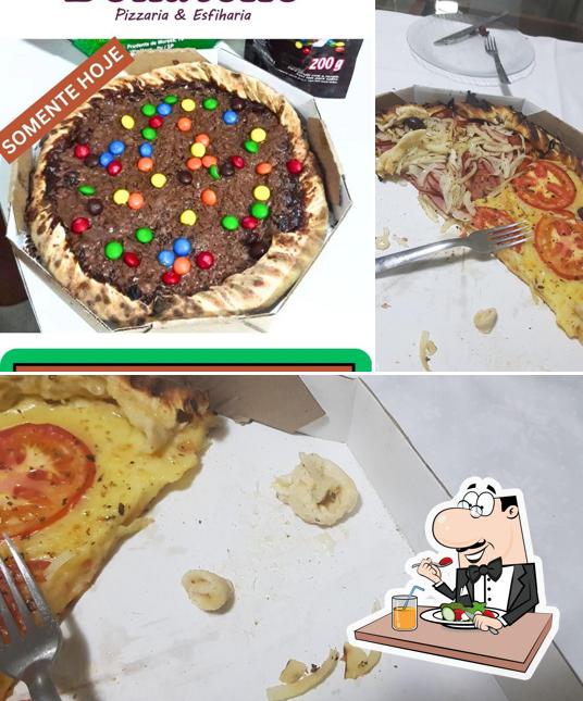 Comida em Donatello Pizzaria e Esfiharia