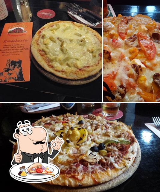Try out pizza at Feuerstein Segeberg