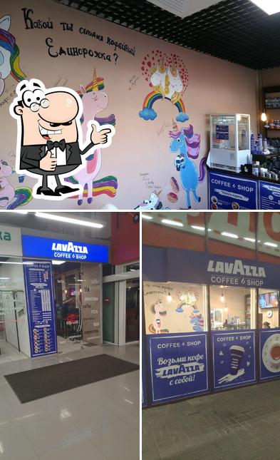 Look at the picture of Lavazza