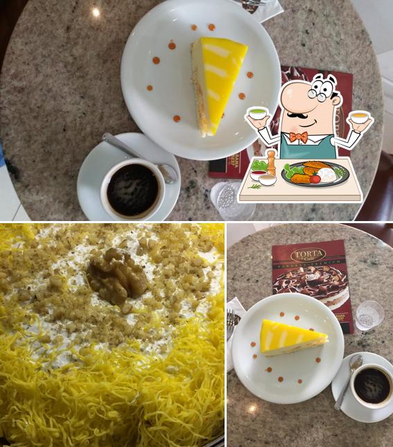 Comida em Torta e Café