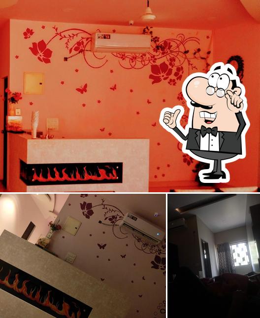 Check out how Hotel Pink City - Restaurant & Bar looks inside