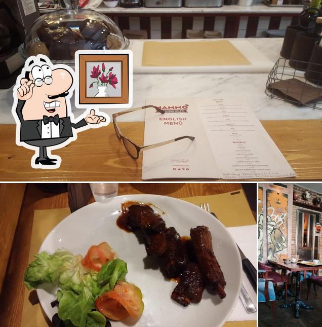 Questa è la foto che presenta la interni e cibo di Mammò Trastevere