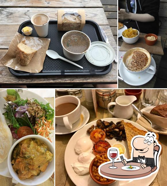 Pillars Of Hercules Organic Farm Shop & Cafe in Falkland Restaurant