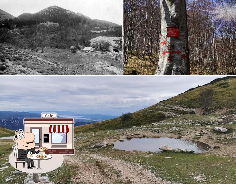 Goditi la vista dall'area esterna di Hahlići mountin hut