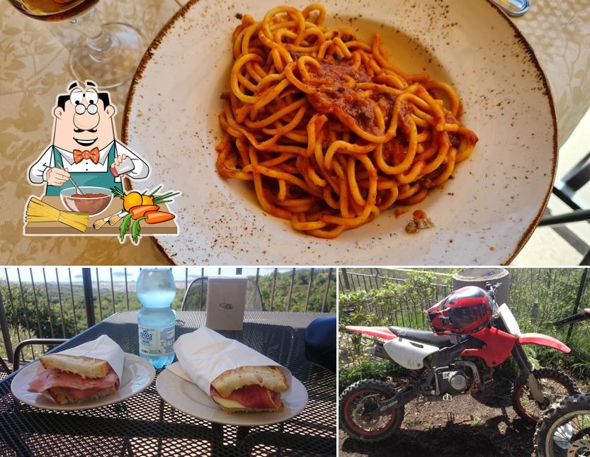 Spaghetti alla bolognese al Lo Scoiattolo