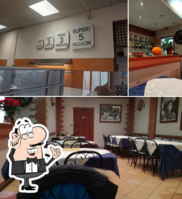 Siediti a un tavolo di Pizza King