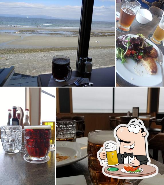Best bangers & mash in Qualicum Beach restaurants, summer 2024