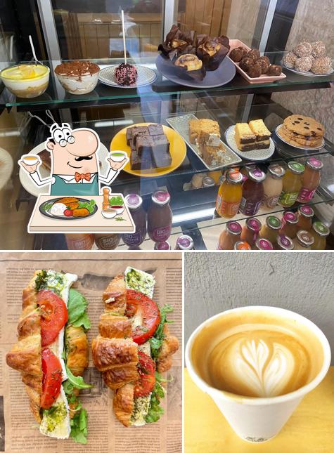 Еда и напитки - все это можно увидеть на этом изображении из Brillace Cafe