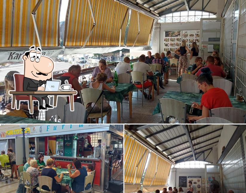 Gli interni di Restoran Furia