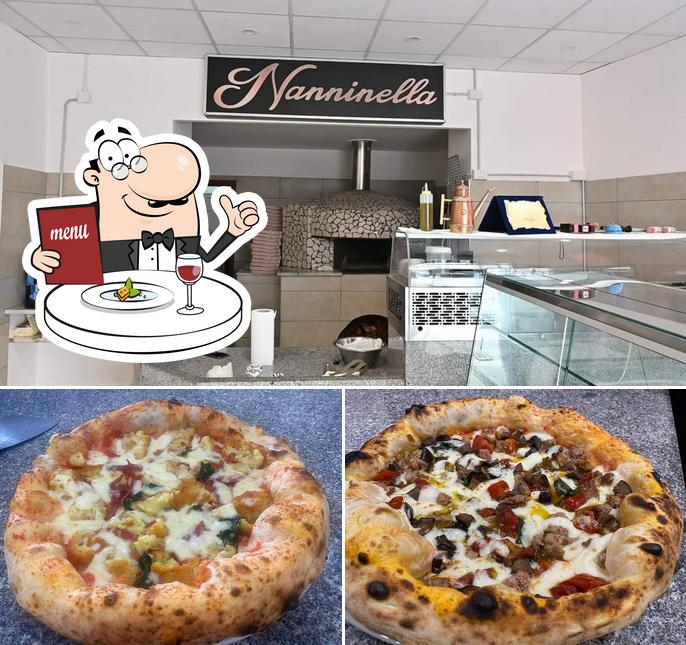 Questa è la immagine che presenta la cibo e interni di Pizzeria Nanninella