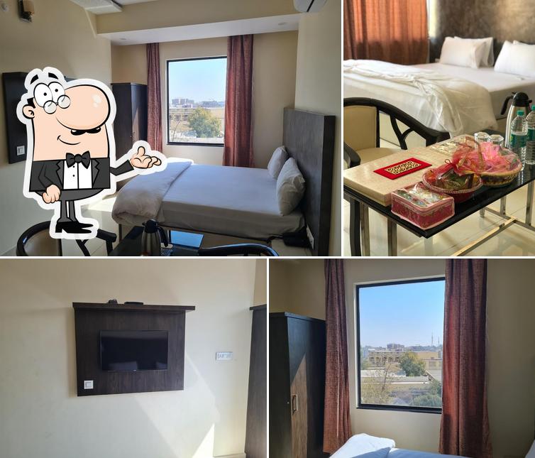 Vaibhav Shree Hotel