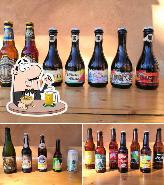 Puoi goderti un rinfrescante bicchiere di birra chiara o scura