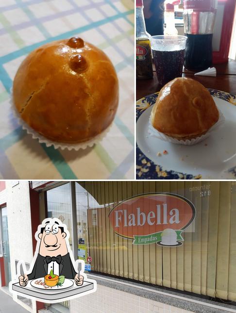 Comida em Flabella Empadas