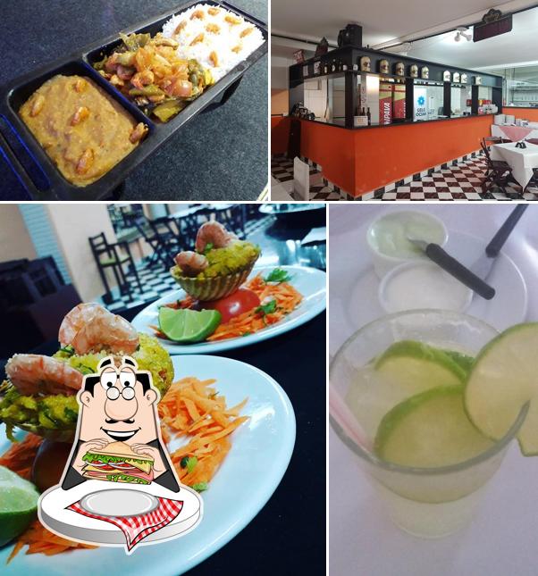 Coma um sanduíche no Espaço Mar e Terra Restaurante e Churrascaria