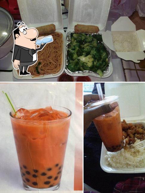 Entre la variedad de cosas que hay en China Wok también tienes bebida y comida