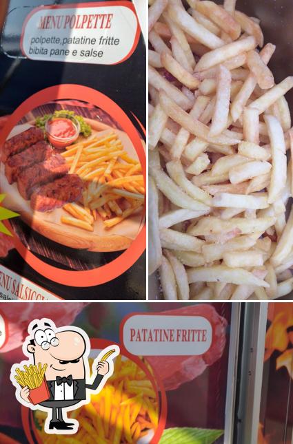 Assaggia le patatine fritte a Paninissimo street food