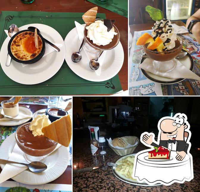 Casa Ignacio Restaurante offers a selection of desserts