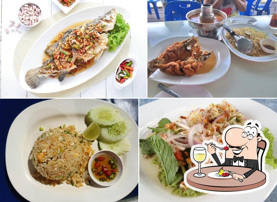 Meals at Laem Charoen Seafood Rayong