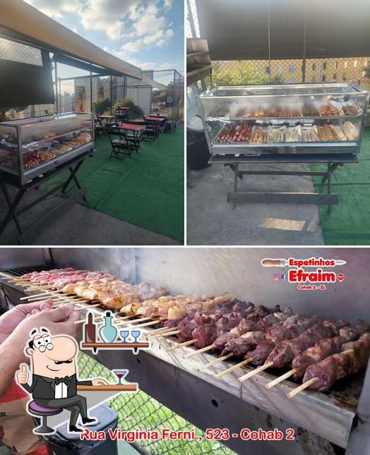 O Espetinhos Efraim se destaca pelo interior e comida