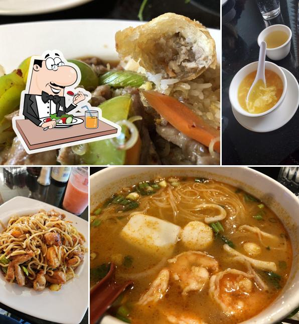 Pho Lan, 296 E 29th St in Loveland Restaurant menu and reviews