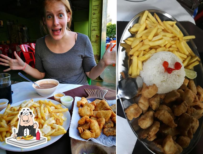 Prove batatas fritas no Cantinho Do Peixe