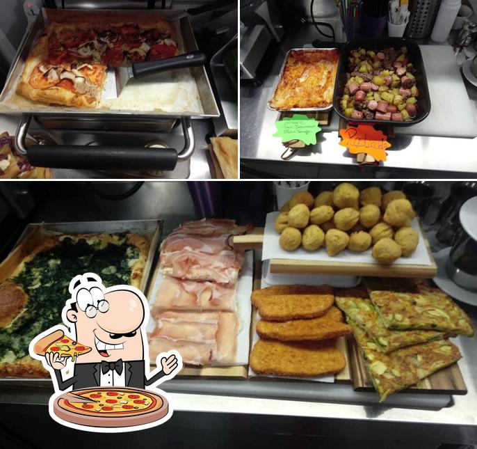 Pick pizza at Eurobet Vado Ligure Bar Tiki Taka