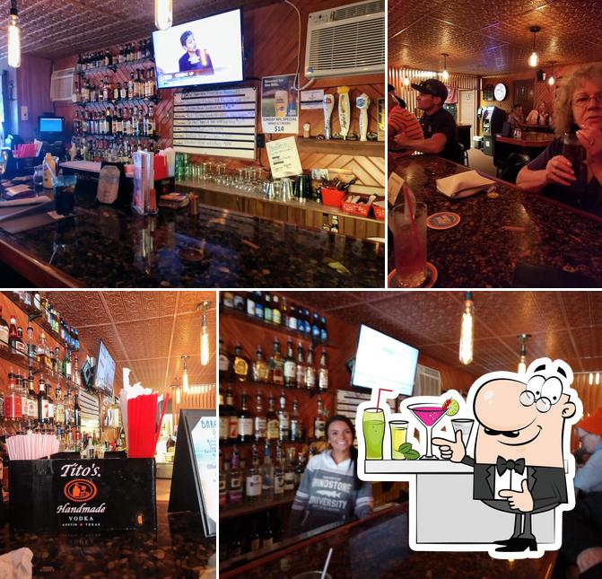 River Bottom Bar & Grill in Clayton Restaurant menu and reviews