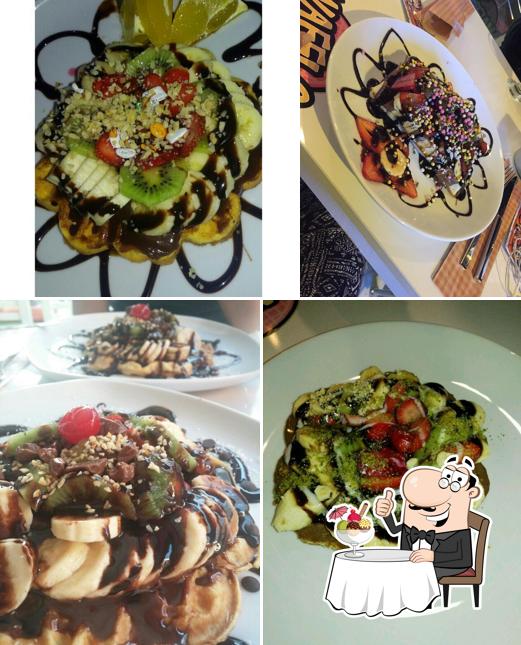 "The Karakoy Waffle Alanya" предлагает разнообразный выбор десертов