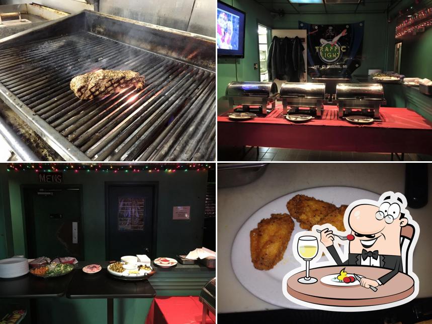 Traffic Light Ltd in Mount Clemens Restaurant menu and reviews