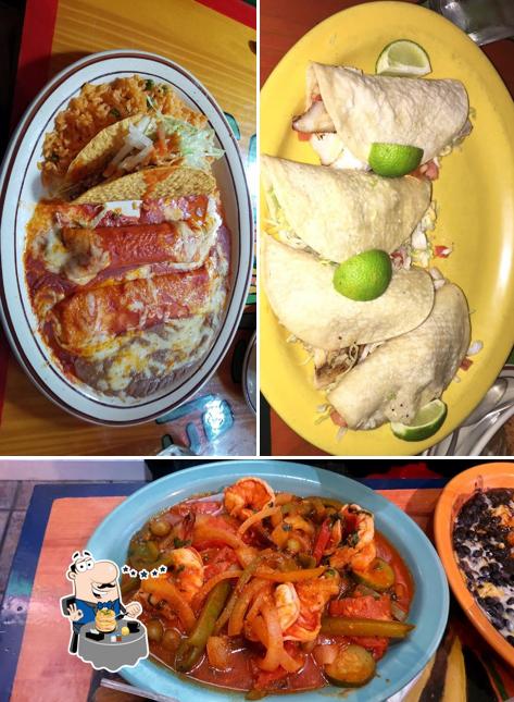 Food at El Mexicano Restaurant