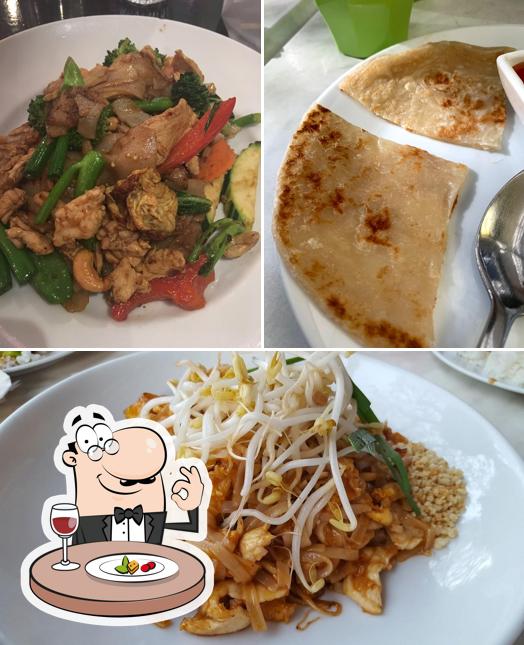 Meals at Khon Thai