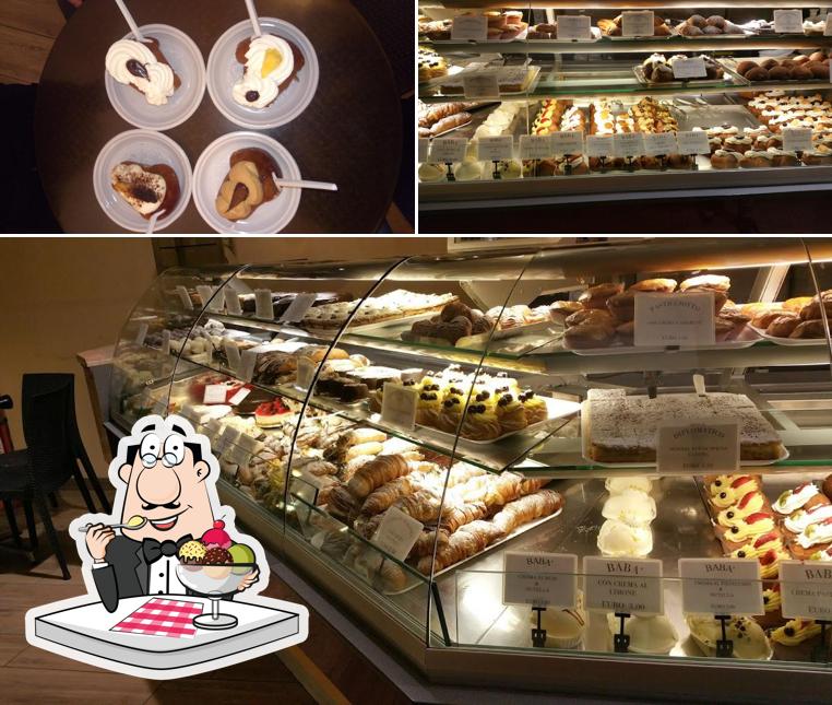 La Bottega del Babà serve un'ampia varietà di dolci