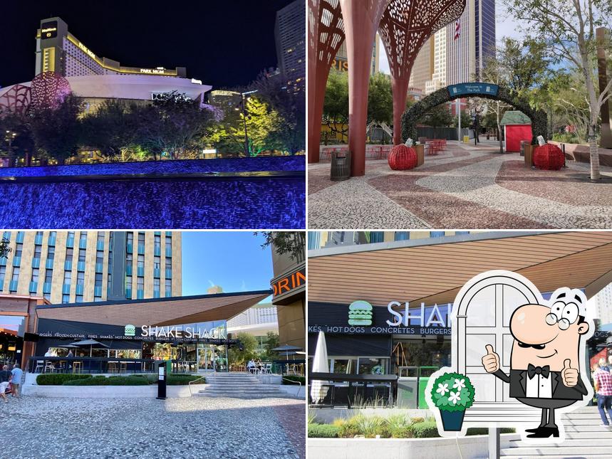 Shake Shack NYNY Hotel (LV BLVD), 3790 Las Vegas Blvd S in Las Vegas