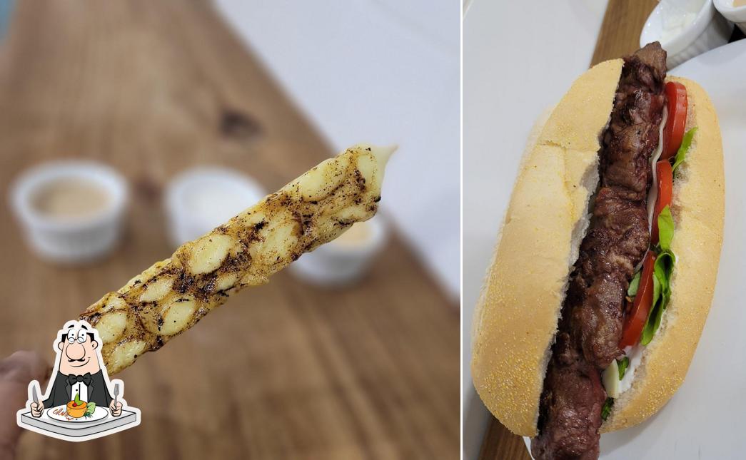 Comida em Churrasquinho da praça