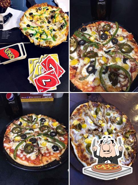 Pick pizza at Food Street